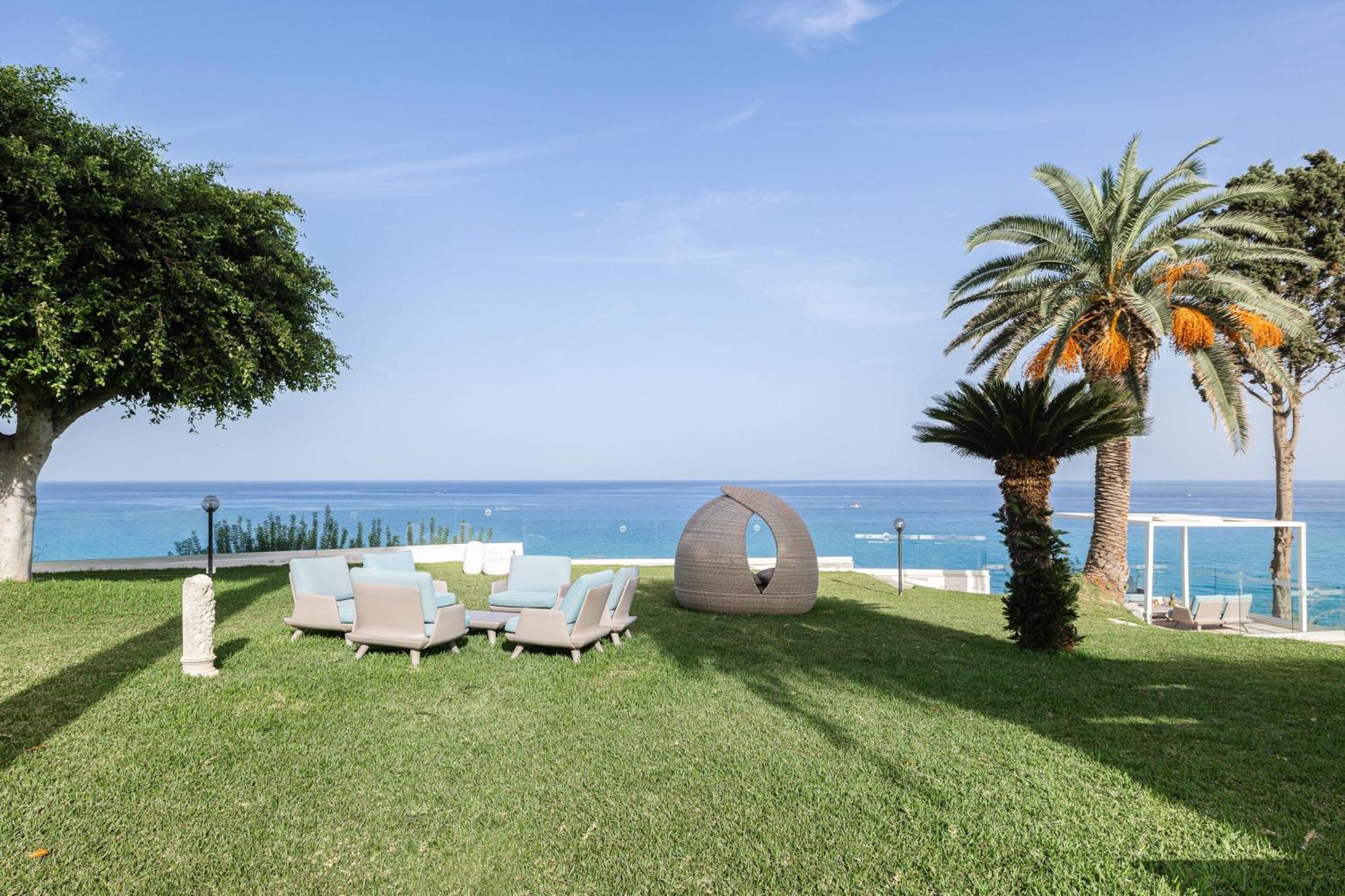 Labranda Rocca Nettuno Tropea Hotel Екстериор снимка